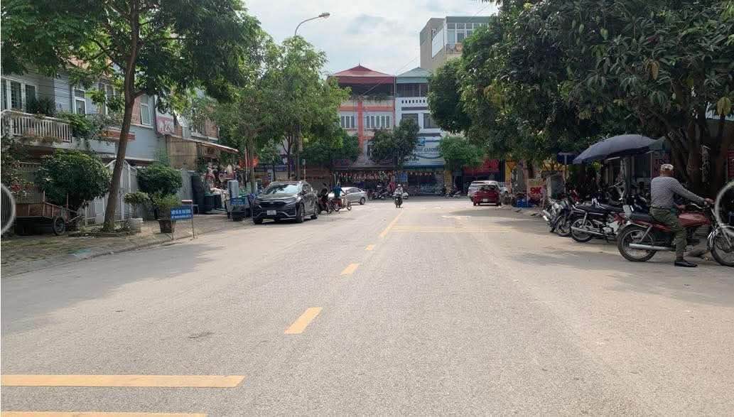 Đất nền Trâu Quỳ Gia Lâm 140m² - Sổ đỏ chính chủ, đầu tư sinh lời!