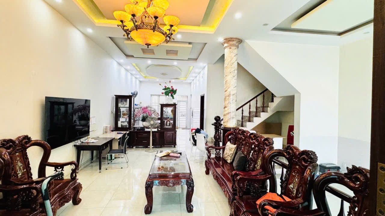 Cho thuê nhà nguyên căn Thủ Dầu Một 340m² - 4PN, full nội thất cơ bản