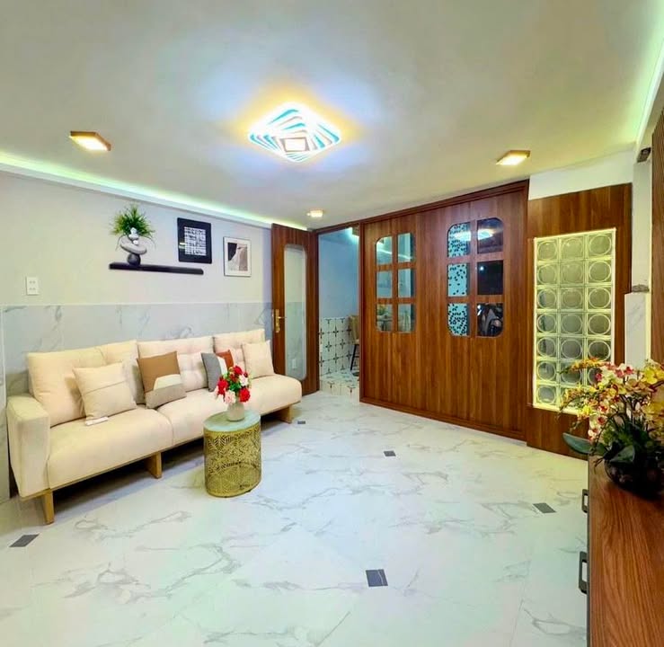 Nhà Phố 5 Tầng Lê Quang Sung, Q6 - Ngang 4.1m, Giá 6.8 Tỷ