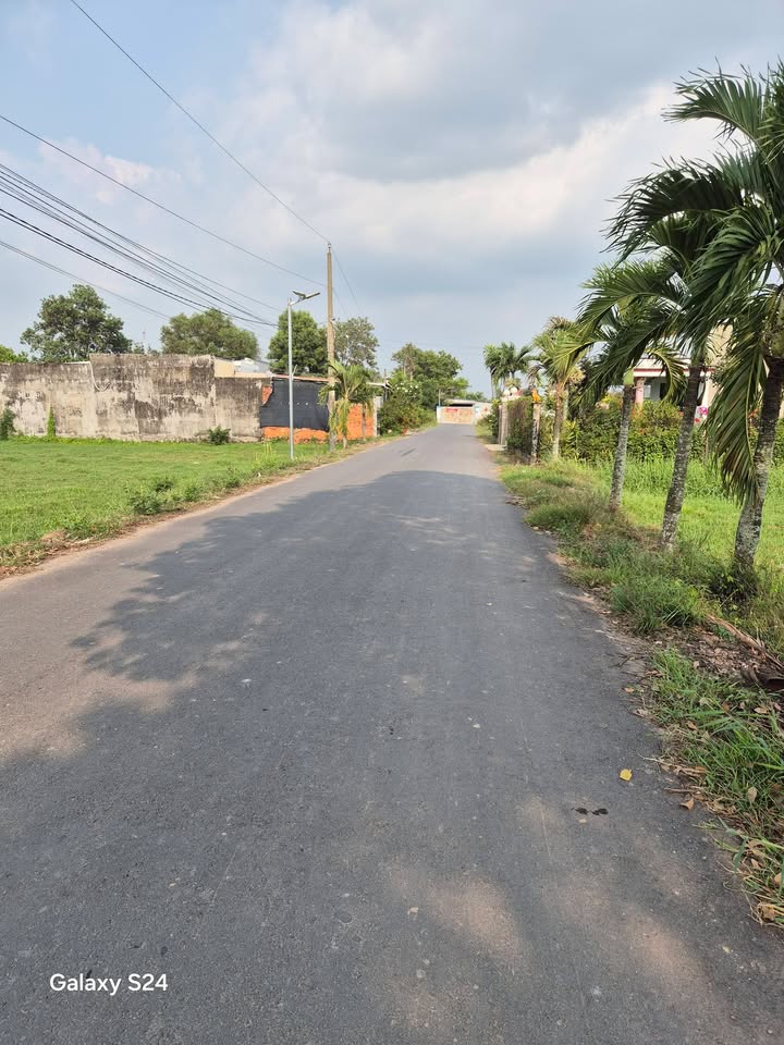 Bán đất 1407m² mặt tiền đường nhựa 9m, Tân Phú Trung, Củ Chi - Giá tốt