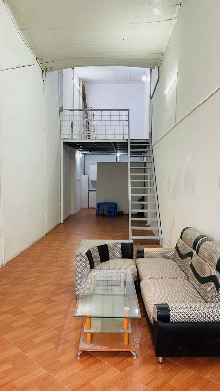 Nhà mặt đường Nguyễn Khoái, Hoàng Mai 48m² - Mặt tiền kinh doanh đắc địa!