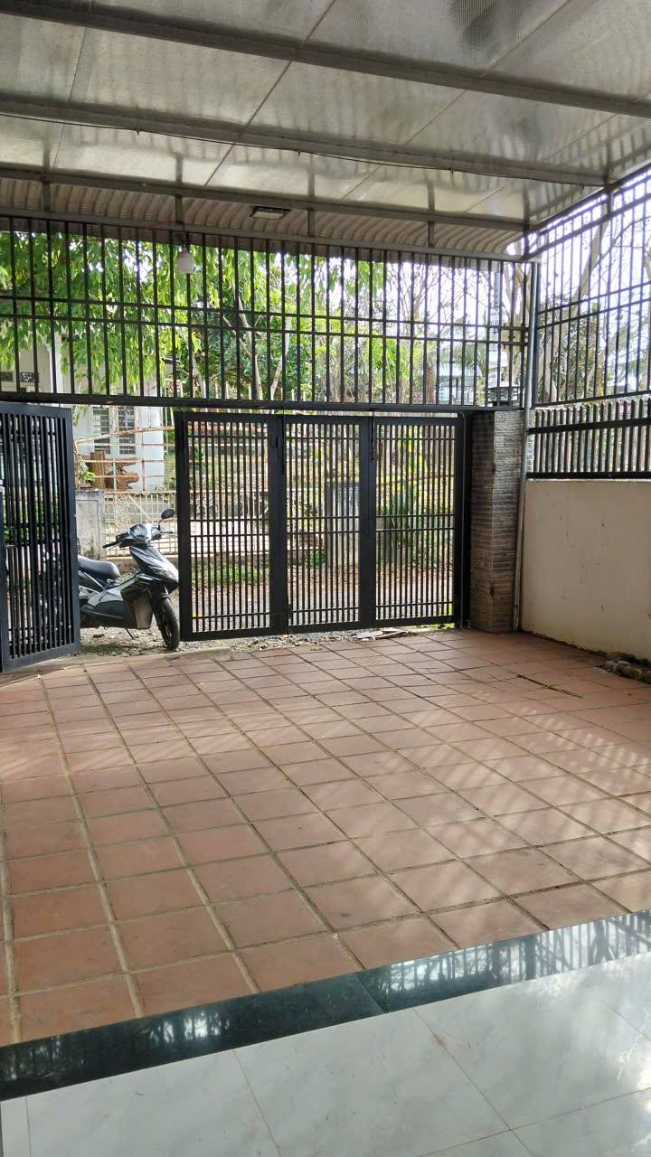 Nhà Nguyên Căn 2PN Xã Cư ÊBur, Buôn Ma Thuột - Sân Oto, Giá 5 Triệu/Tháng