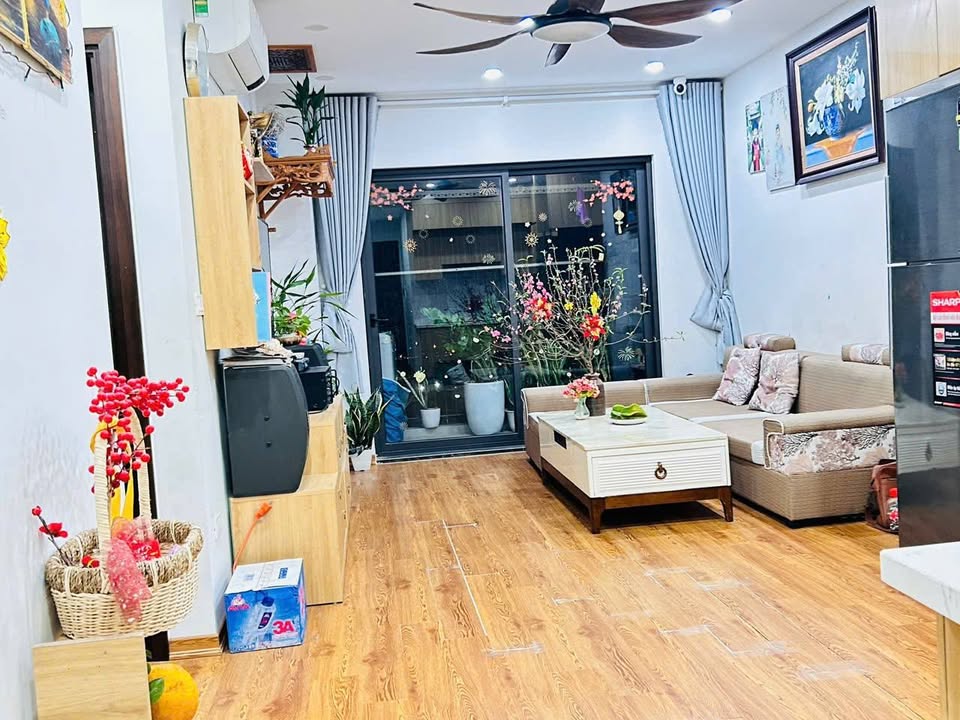 Bán Căn hộ Intracom 60m² Tầng 27 - Sổ đỏ, Full đồ - Giá 4.6 tỷ