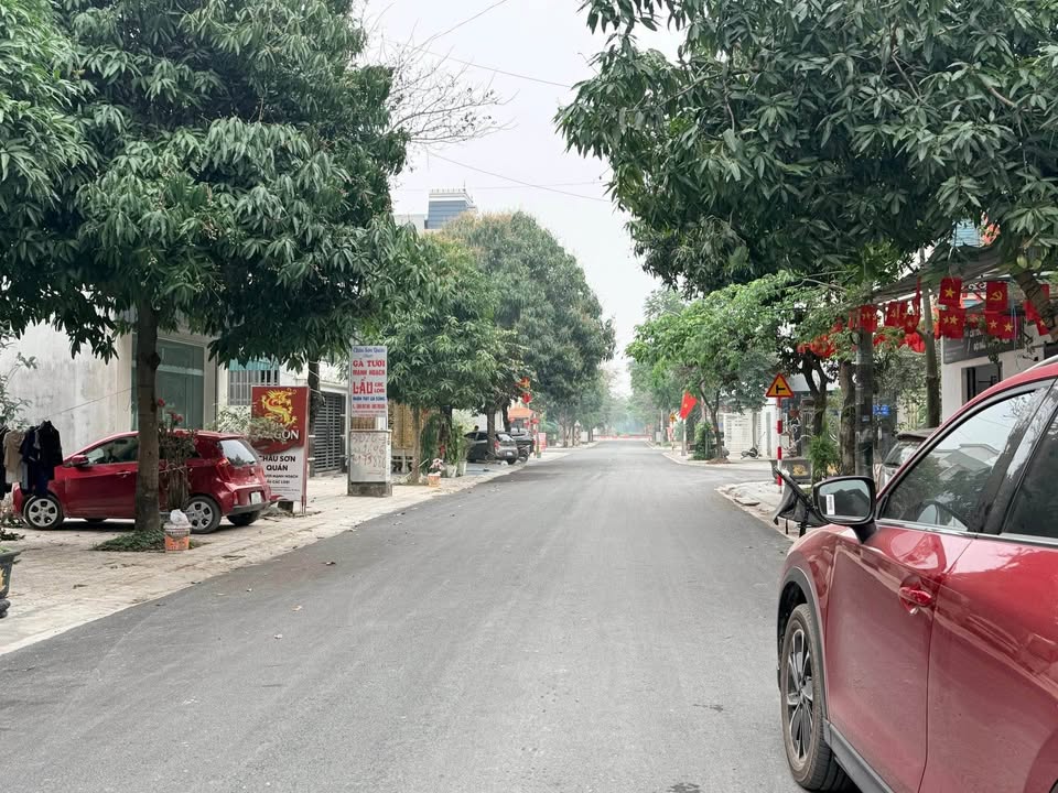 Đất nền Trần Đăng Ninh 210m² - Sổ đỏ chính chủ, tiềm năng tăng giá!