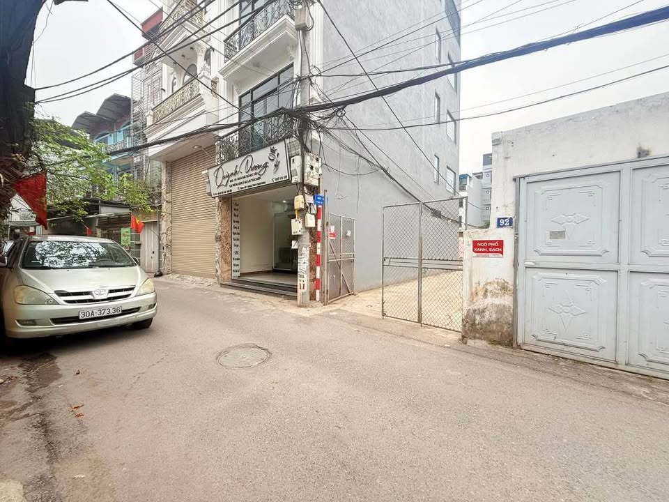 Đất Phố Trạm Long Biên 50m² - Ngõ 2 Ô Tô Tránh, Kinh Doanh Đỉnh Cao!