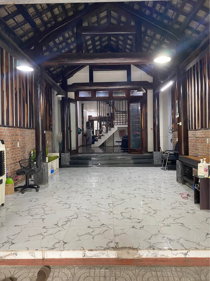 Nhà Mặt Tiền Hồ Tùng Mậu, Liên Chiểu 100m² - Kinh doanh sầm uất!