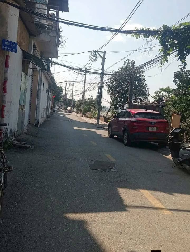 Đất Lĩnh Nam 30m² Sổ Đỏ Chính Chủ - Giá 3 Tỷ Ô Tô Cách 5m