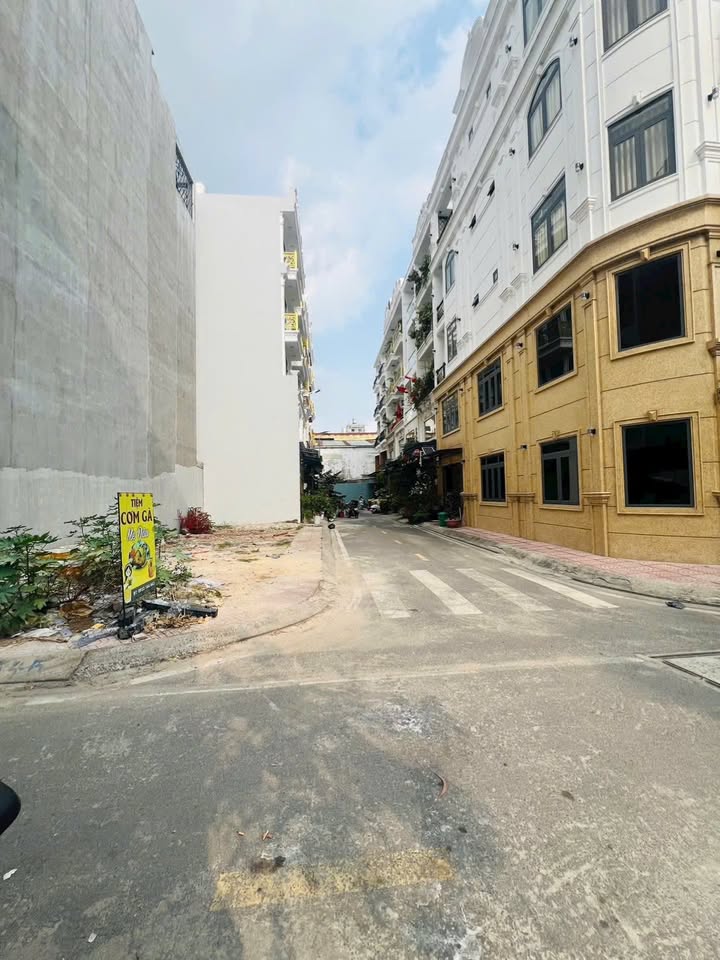 Bán Đất Góc 2 Mặt Tiền Lê Văn Quới, Bình Tân - 63m², 5 Tầng, Giá 7.3 Tỷ