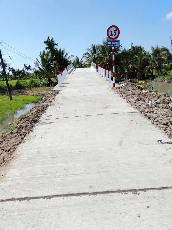 Bán Gấp 7000m² Đất Ruộng Sóc Trăng - Giá Tốt Cạnh Kênh