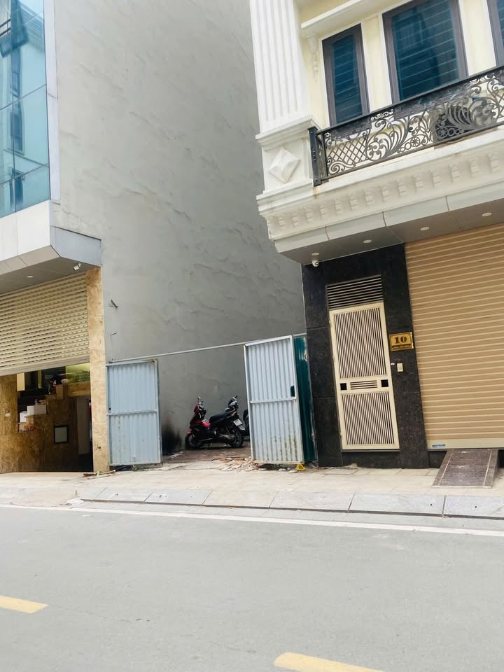 Nhà riêng Dịch Vọng Hậu, Cầu Giấy 61m² - Sổ đỏ sẵn, công chứng ngay!