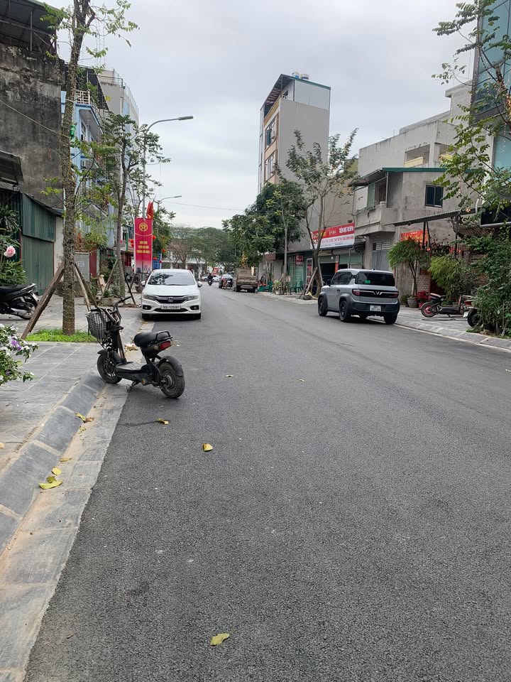 Nhà Mặt Tiền Kinh Doanh Phường Phúc Lợi, Long Biên 61m² - Vị Trí Vàng