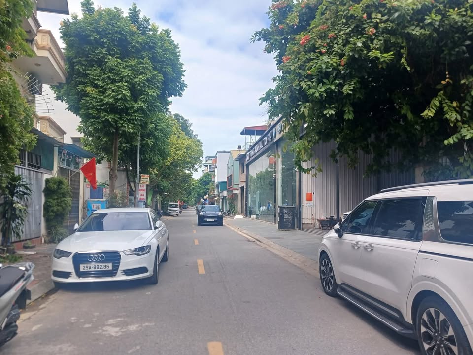 Bán nhà Việt Hưng Long Biên 65m², 7 tầng - Cơ hội đầu tư/ở đỉnh cao