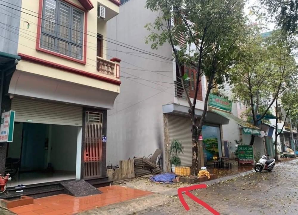 Đất Đức Thắng 100m² giá 3.15 tỷ - Đường ô tô, sổ đỏ!