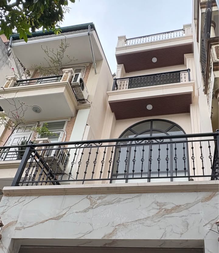 Nhà Riêng Cát Linh, Đống Đa 27.5 tỷ - Sẵn sàng ở ngay!