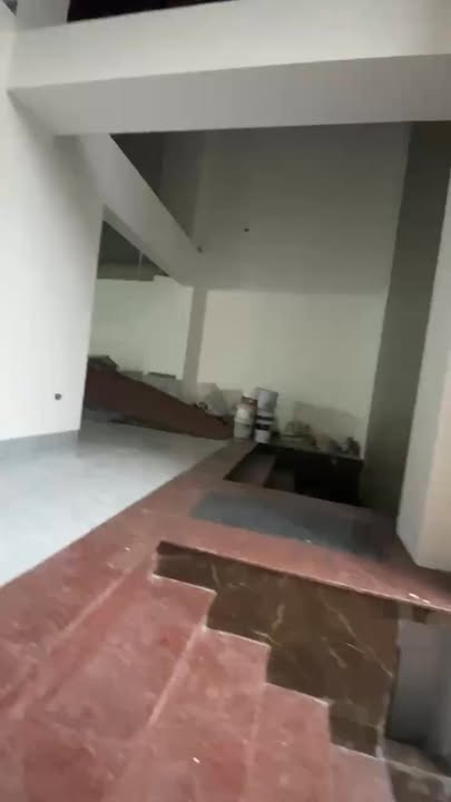 Mặt bằng kinh doanh Nguyễn Hoàng Tôn, Tây Hồ - 300m² sàn - Mặt tiền kinh doanh!