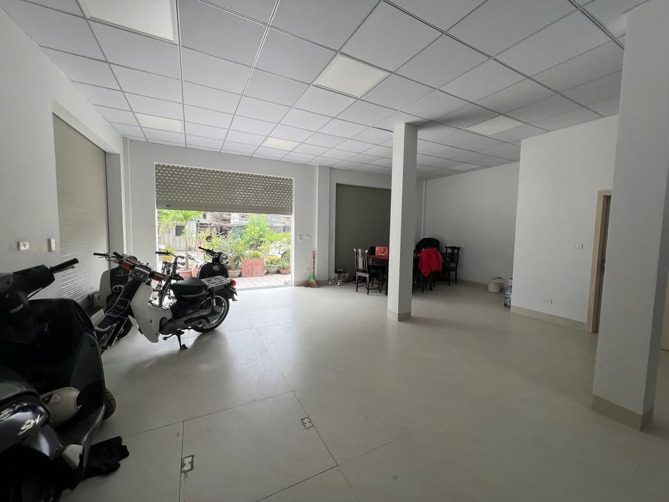 Văn phòng Giang Văn Minh, Ba Đình 14 triệu/tháng - Vị trí trung tâm!