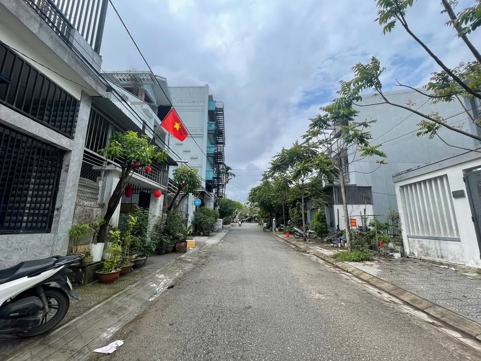 Đất Vàng Mặt Tiền Bùi Xuân Phái, Huế - 127m², 3.49 Tỷ, Kinh Doanh/Đầu Tư