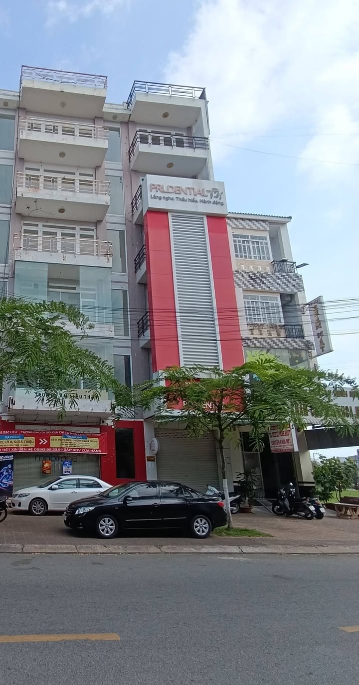 Nhà phố Bạc Liêu 252m² - Mặt tiền kinh doanh 90 triệu/tháng