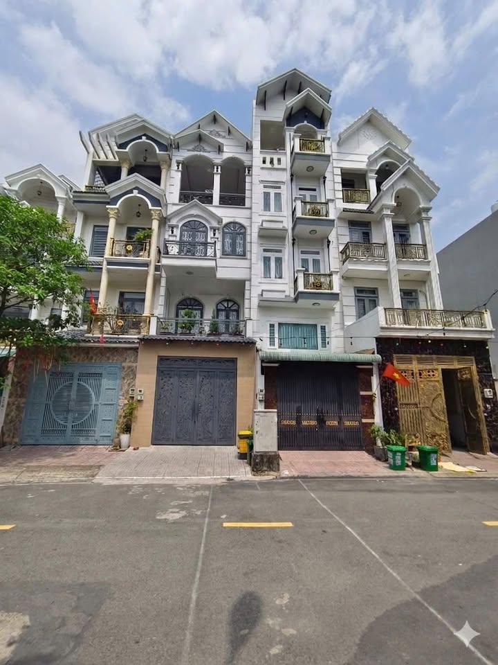 Cho thuê nhà Nguyễn Ảnh Thủ, Q12 - 80m², 4PN, 4L, 11 triệu/tháng