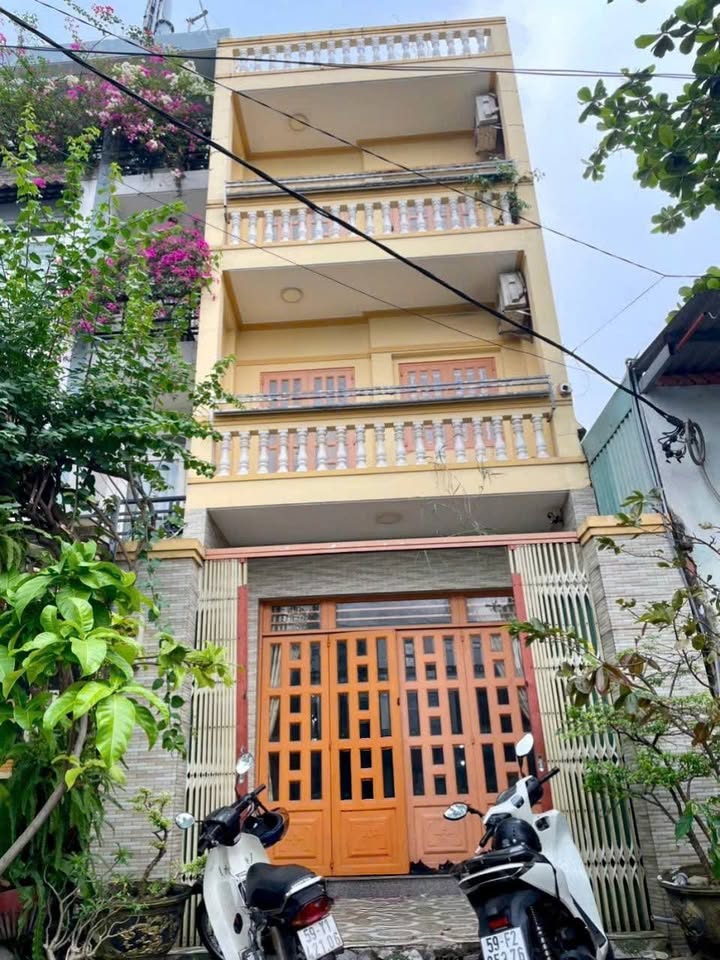 Nhà Mặt Tiền 110 Trương Đình Hội, Q8 - 81.4m², Kinh Doanh Sầm Uất