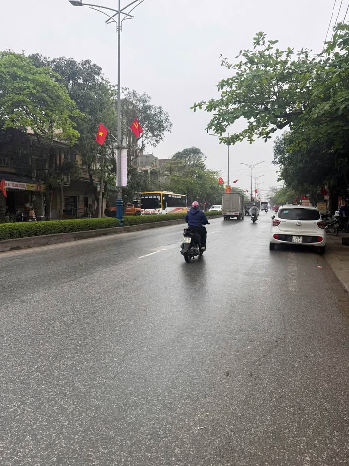 Nhà Mặt Tiền Nguyễn Phong Sắc, Vinh 54.5m² - Kinh Doanh Đắc Lợi