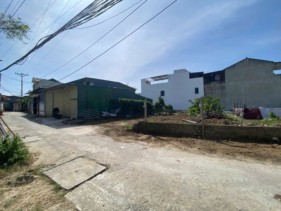 Đất nền Hưng Lộc, Vinh 137m² - Đường to ô tô, sổ đỏ sẵn sàng!