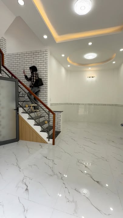 Nhà Mặt Tiền Thục, P5, Q8 - 72m², 3 Lầu, Ngang 9m - Sẵn Sàng Kinh Doanh