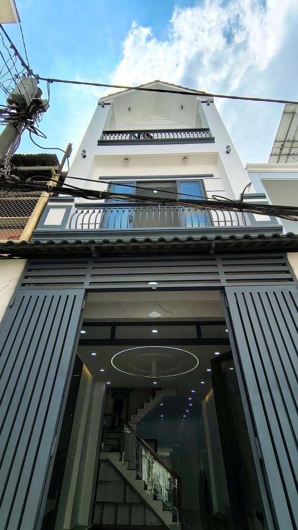 Nhà riêng Đặng Chất Q8 48m² giá 8.2 tỷ - Sổ hồng sẵn, chính chủ!