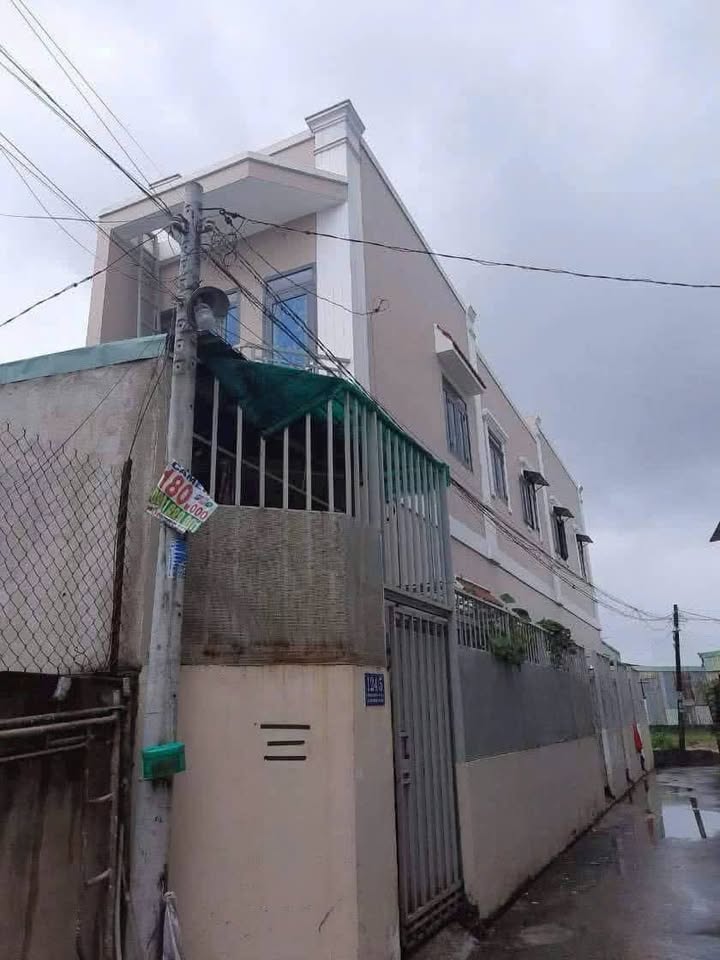 Nhà riêng Xuân Thới Sơn 88m² 3.3 tỷ - Sổ hồng sẵn, 2 mặt hẻm