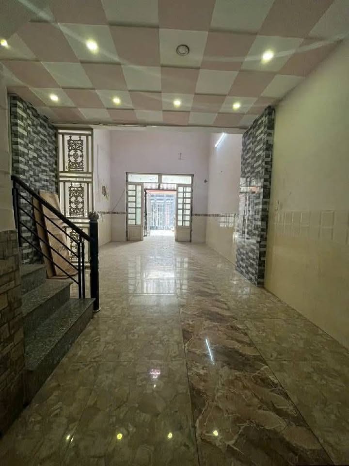 Bán nhà Quận 12 đường Huỳnh Thị Hai 53m² giá 2 tỷ - Ô tô vào tận nhà!