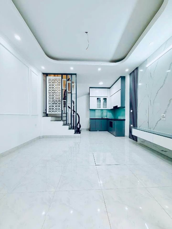 Nhà riêng Dương Quảng Hàm 33m² giá 6.x tỷ - Giá tốt hiếm có!