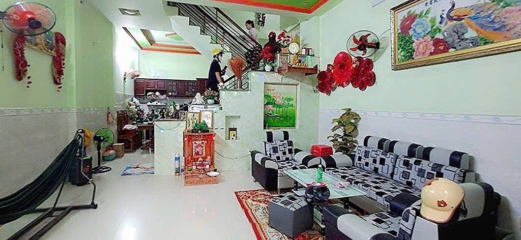 Nhà 70m² Sát KCN Linh Trung II, Thủ Đức - Giá 3 Tỷ, Ô Tô Vào Nhà