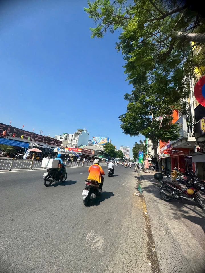 Nhà Mặt Tiền Lê Văn Sỹ Q3 - Kinh Doanh Sầm Uất - 14.7 Tỷ