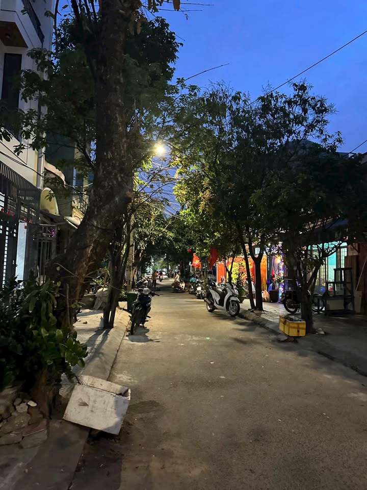 Bán Đất Tặng Nhà Trung Tâm Sơn Trà, Đà Nẵng - 57m² Giá 6 Tỷ