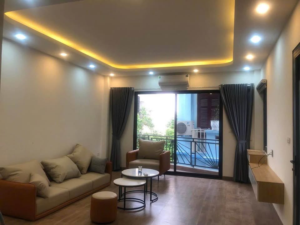 Cho thuê căn hộ 1N1K Hào Nam 45m² - Mới tinh, sẵn ở ngay!