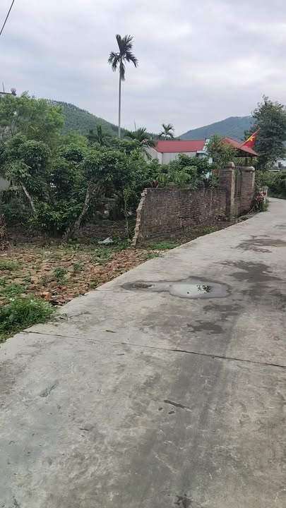 Đất nền Phường Chũ Lục Ngạn 260m² hơn 400 triệu - Sổ đỏ chính chủ