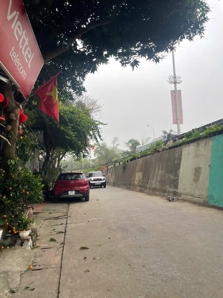 Đất nền Phú Thượng Tây Hồ 50m² giá 8.6 tỷ - Sổ đỏ chính chủ!