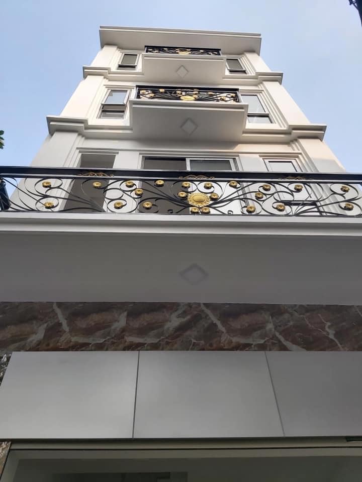 Nhà riêng Hoàng Quốc Việt 35m² - Full nội thất, 4.35 tỷ