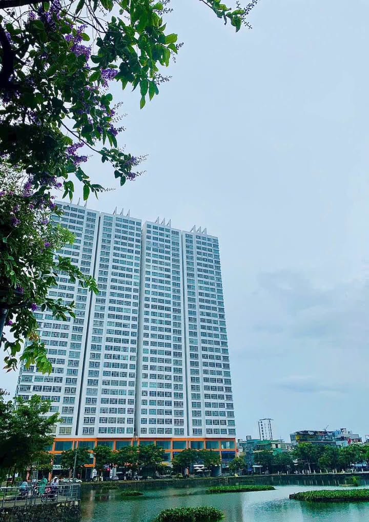Bán gấp căn hộ 94m² view pháo hoa - Long Biên, Hà Nội