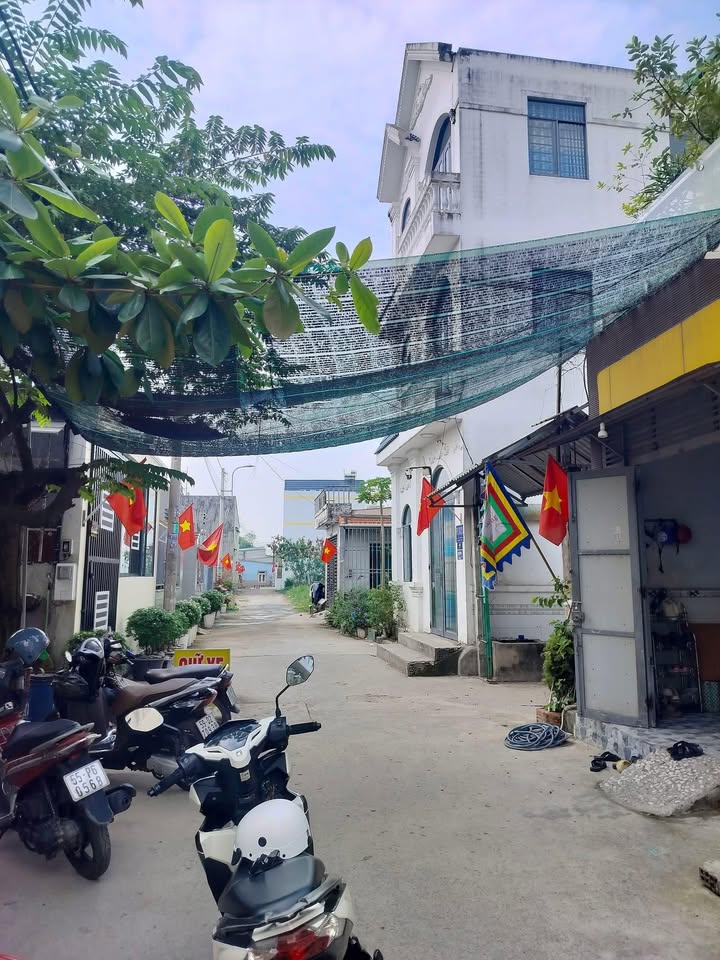 Đất Vĩnh Lộc A Bình Chánh 85m² Sổ Hồng Riêng - Giá Ngộp 3.2 Tỷ