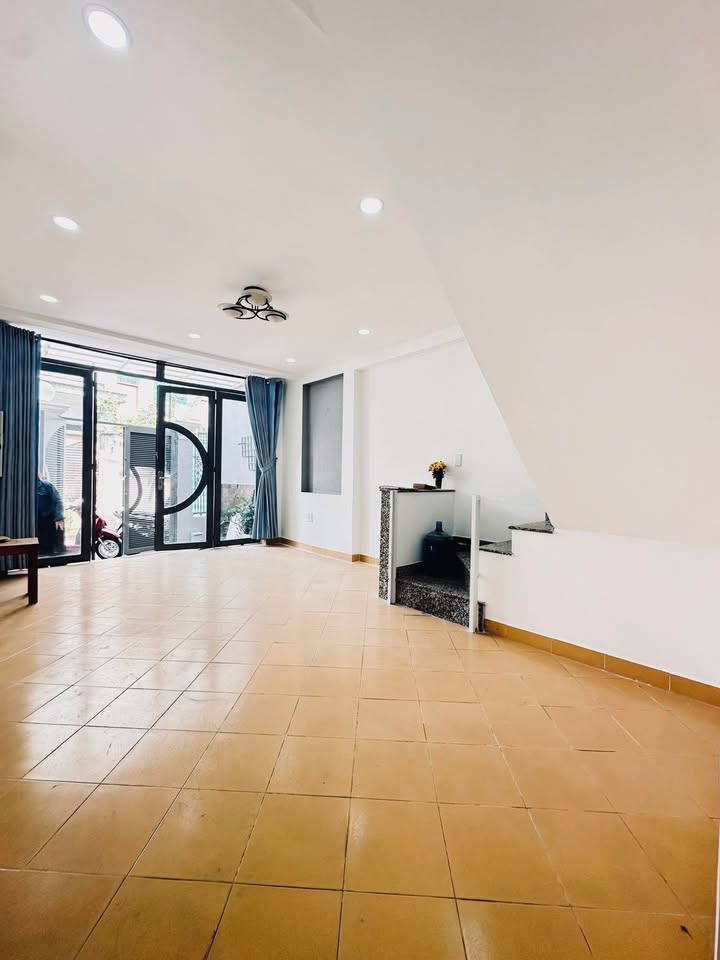 Nhà 2 Mặt Hẻm Bùi Đình Tuý, Bình Thạnh - 48m² BTCT, 2 Tầng - Giá 6 Tỷ Hơn