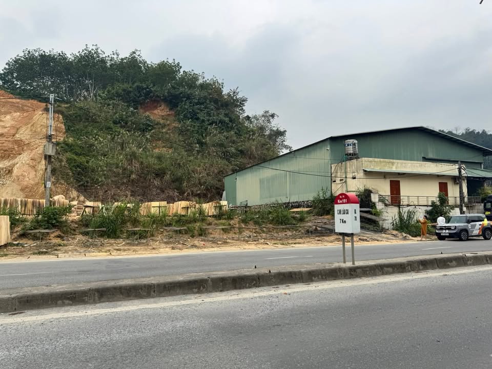 Đất Nền Lào Cai 5000m² - Mặt Tiền Quốc Lộ 70, Giá Đầu Tư 1.9 Tỷ/Lô