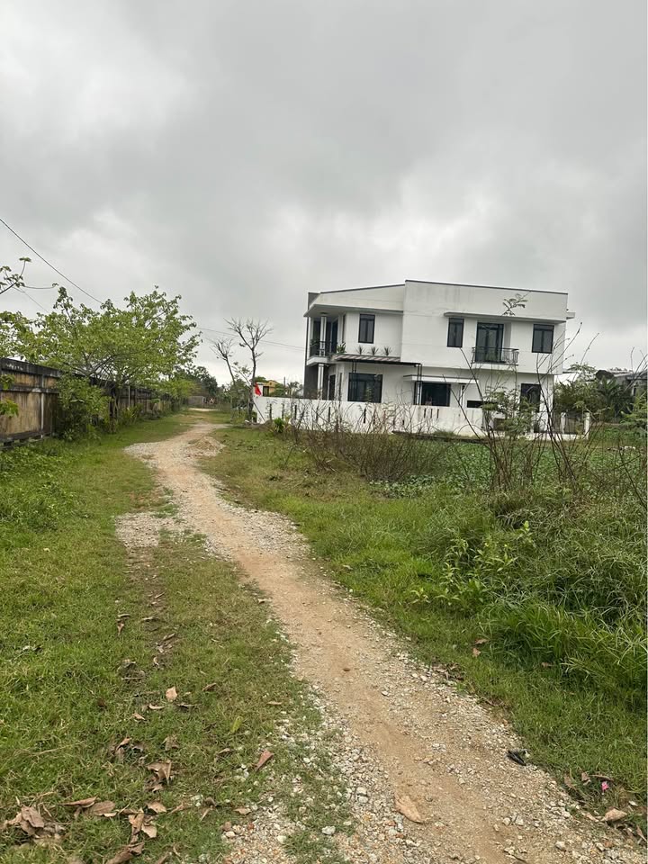 Đất Nền KQH Triều Thủy - Huế: 200m², Ngang 7.5m, View Sân Bóng - Giá 2 Tỷ