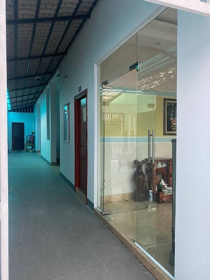 Nhà phố Nguyễn Thị Trọn Bình Chánh 210m² 9.5 tỷ - Mặt tiền kinh doanh!