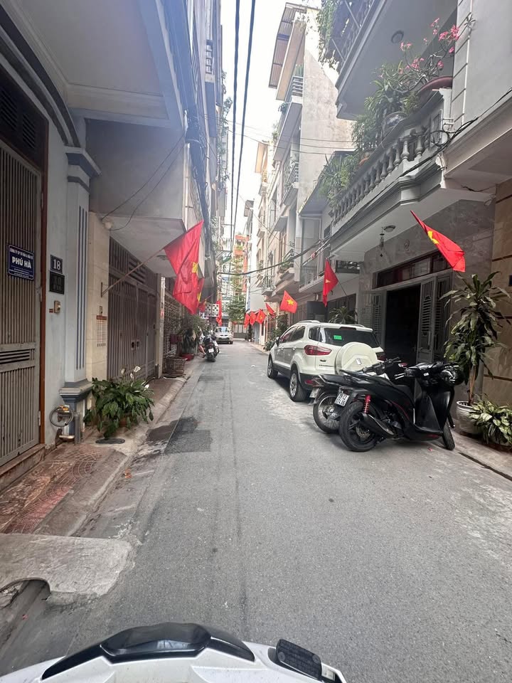 Đất nền Xuân La, Tây Hồ 60m² - Sổ đỏ chính chủ, ô tô tránh