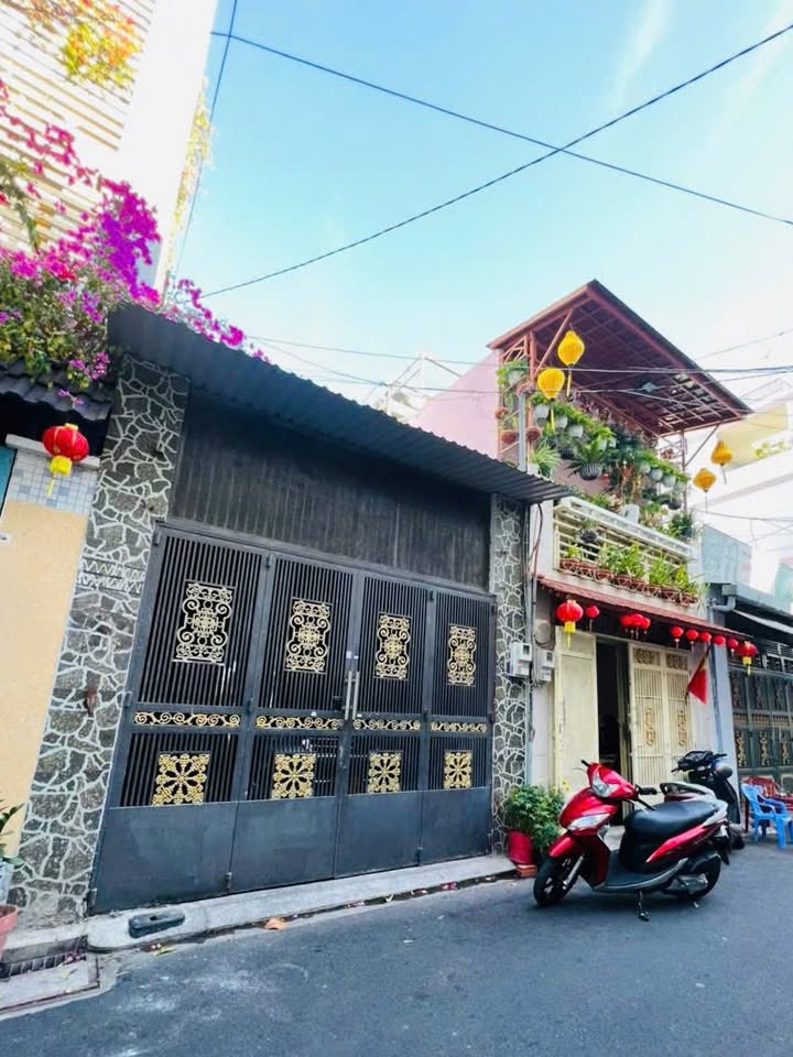 Nhà Phố Lũy Bán Bích 84m² giá 8.5 tỷ - Dòng tiền ổn định!