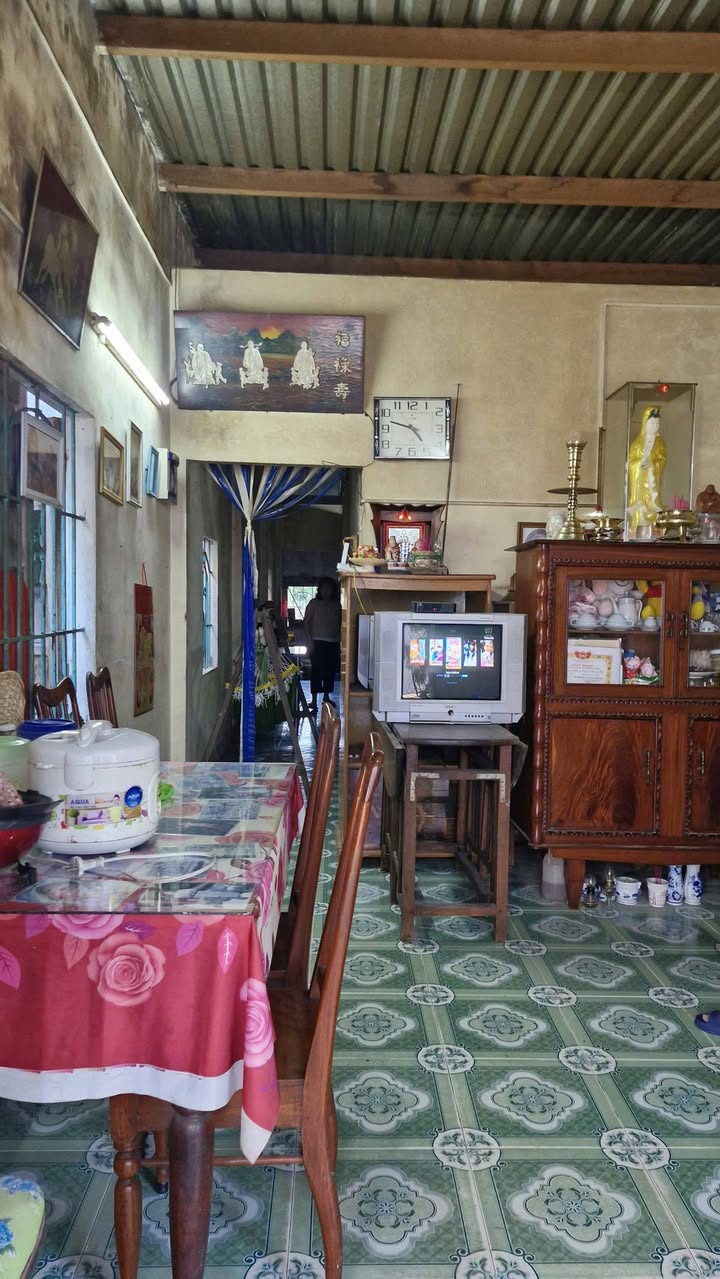 Nhà cấp 4 Bình Kiến 95m² giá 700 triệu - Ô tô vào tận nhà!