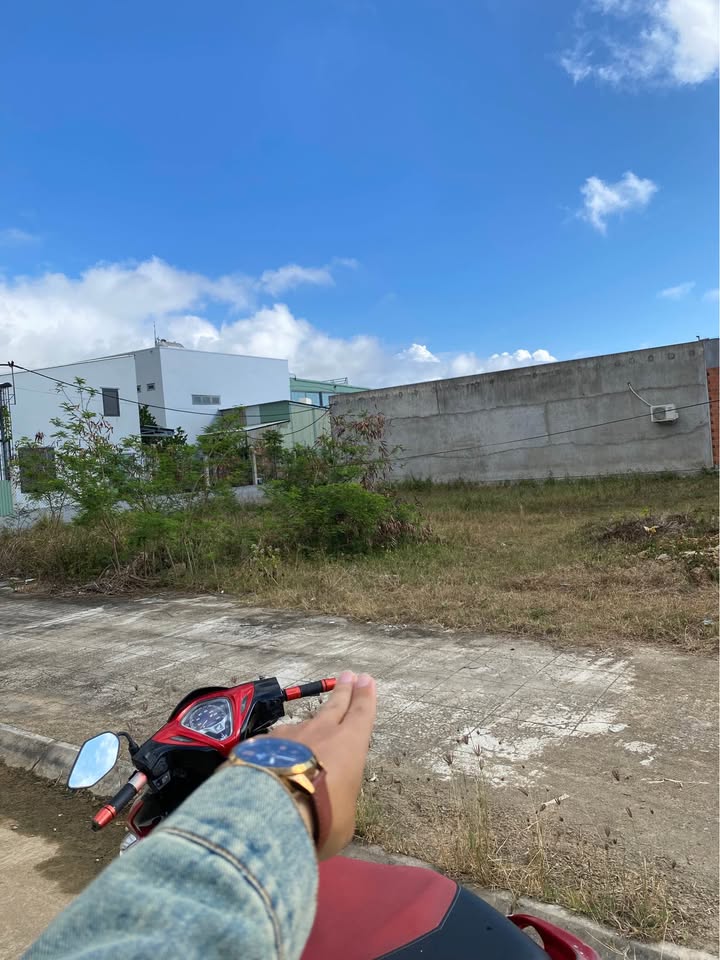 Đất Xuân Phú Sông Cầu 100m² 1 tỷ - Đường rộng ô tô