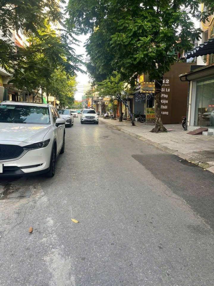 Nhà Mặt Tiền Kinh Doanh Đỉnh Cao - Phố Ngô Quyền, Thanh Hóa - 64m²