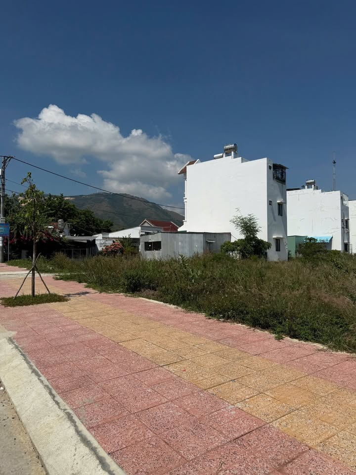 Bán đất Lộc Phát 2, D30 Nha Trang 72.7m² - Sổ hồng full thổ cư